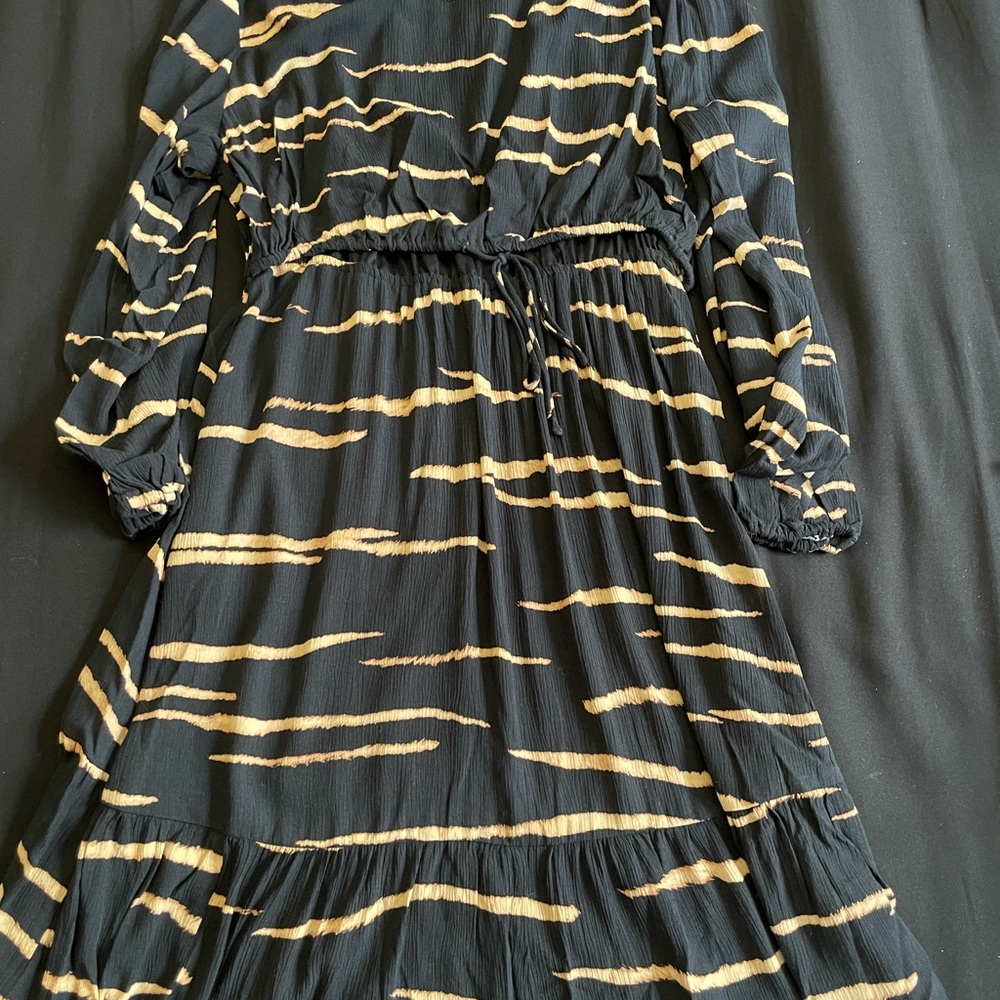 H&M Maternity Nursing Dress